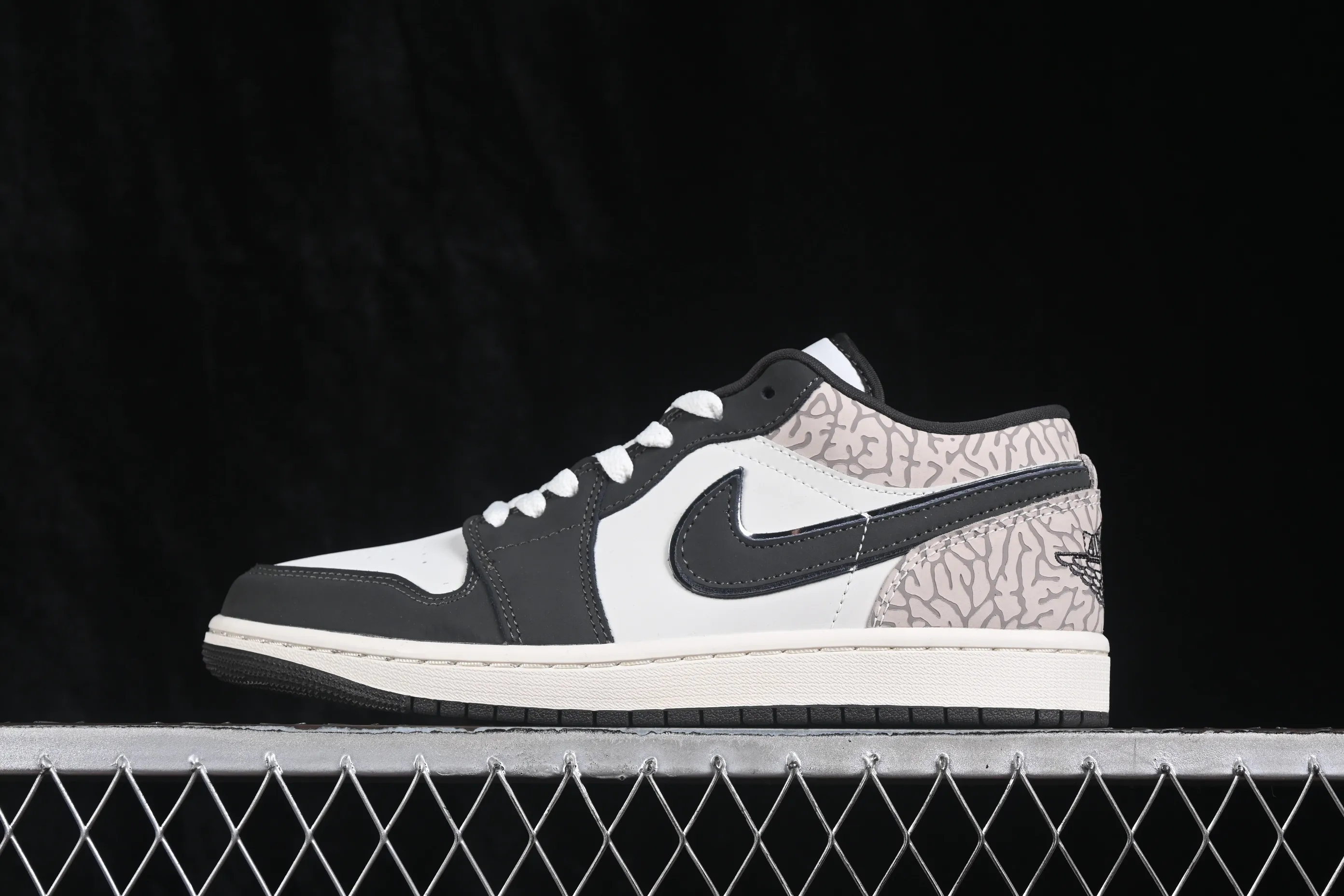 All categories Air Jordan Jordan series basketball shoes Air Jordan 1 Low G version pure original Air Jordan 1 Low AJ1 Joe 1 white gray burst pattern low-top retro cultural basketball shoes IU2268-100